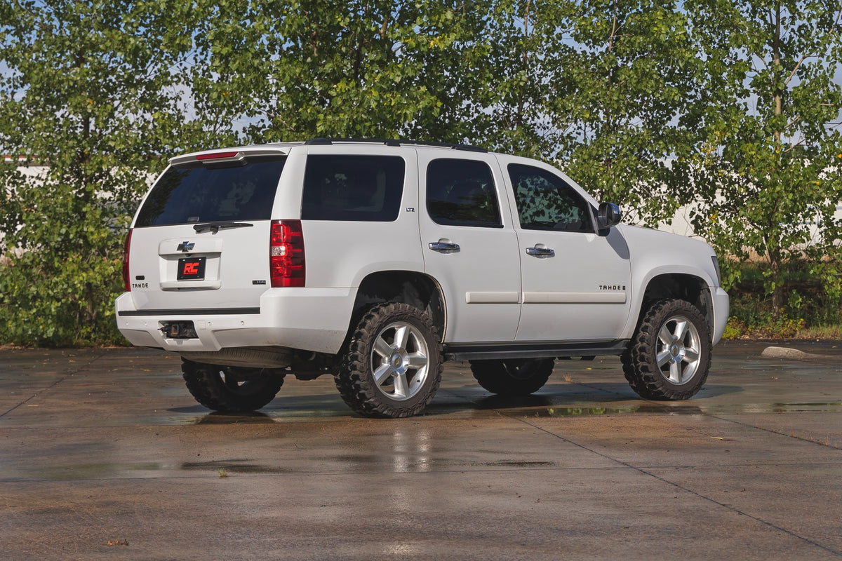 3.5 Inch Lift Kit | M1 Struts | Forged UCAs | Chevy/GMC SUV 1500 2WD/4WD (2007-2020)
