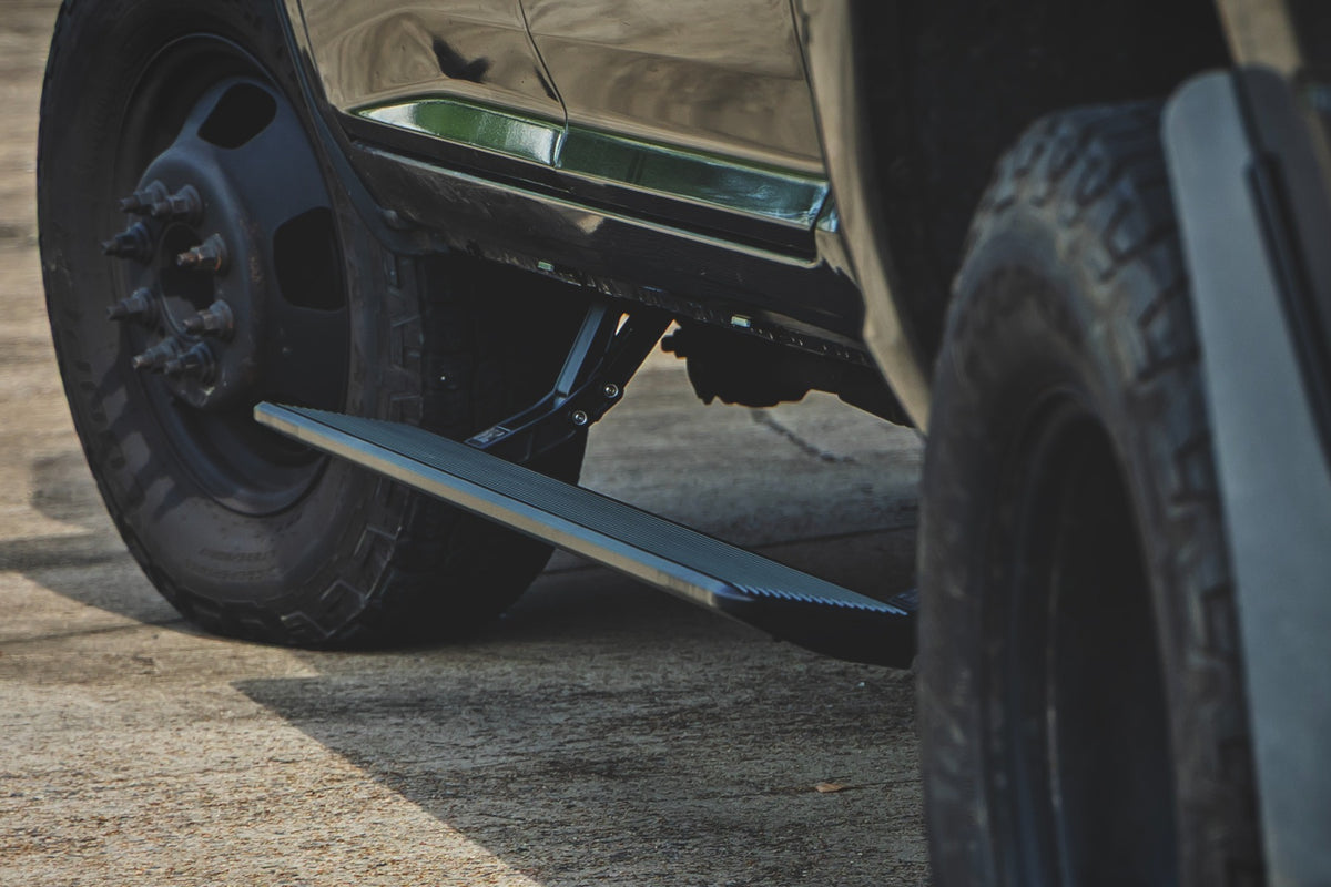 Power Running Boards | HT-Series | Crew Cab | Ram 1500 2WD/4WD (2009-2018 & Classic)