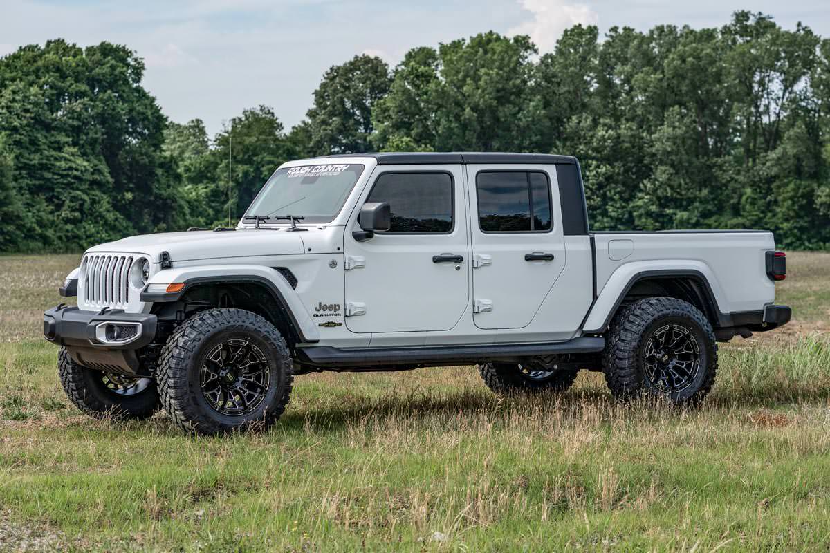 2.5 Inch Leveling Kits | Springs | M1R | Jeep Gladiator JT 4WD (2020-2023)