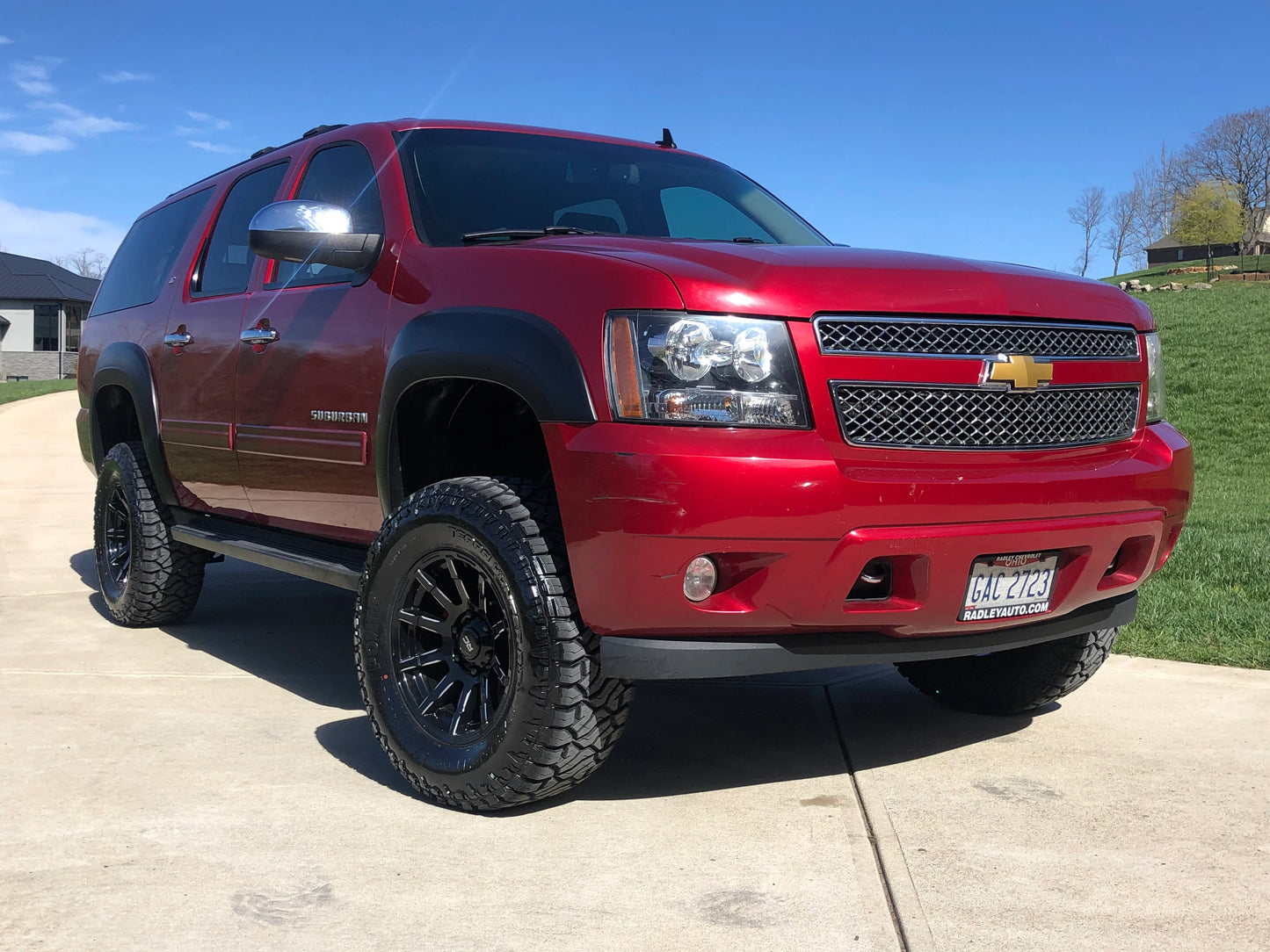 Rough Country 5 Inch Lift Kit w/ Lifted Struts Chevy/GMC SUV 1500 2WD/4WD (2007-2014)