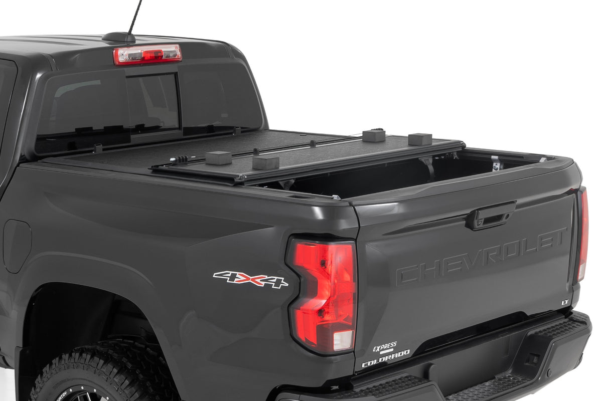 Hard Low Profile Bed Cover | 5' Bed | Chevy/GMC Canyon/Colorado (15-26)