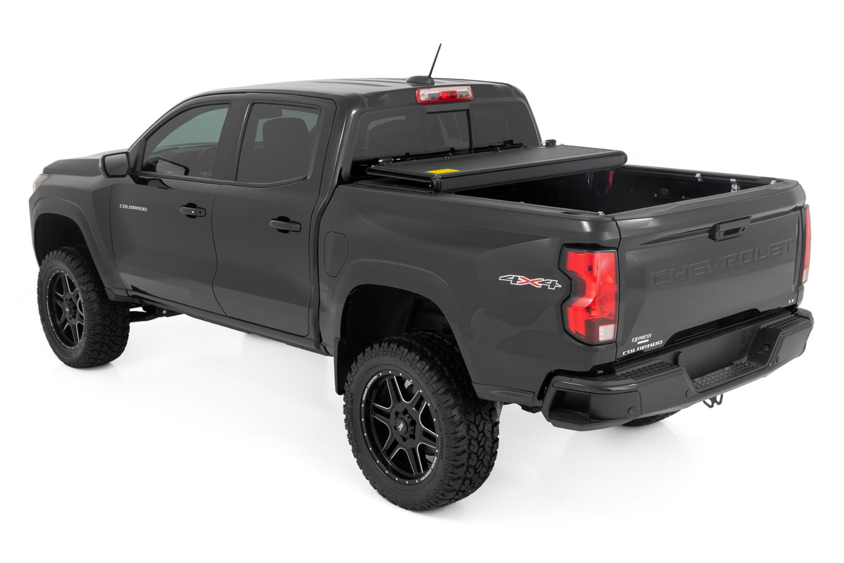 Hard Low Profile Bed Cover | 5' Bed | Chevy/GMC Canyon/Colorado (15-26)