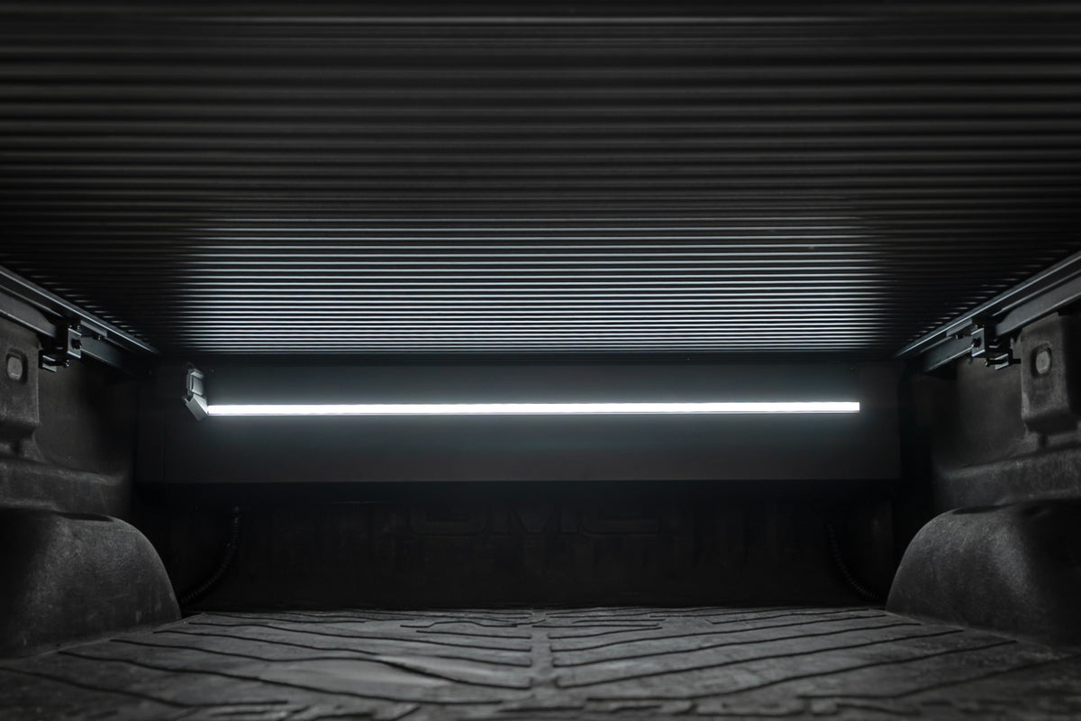 Powered Retractable Bed Cover | 5'9" Bed | Chevy/GMC 1500 (14-18 & Classic)