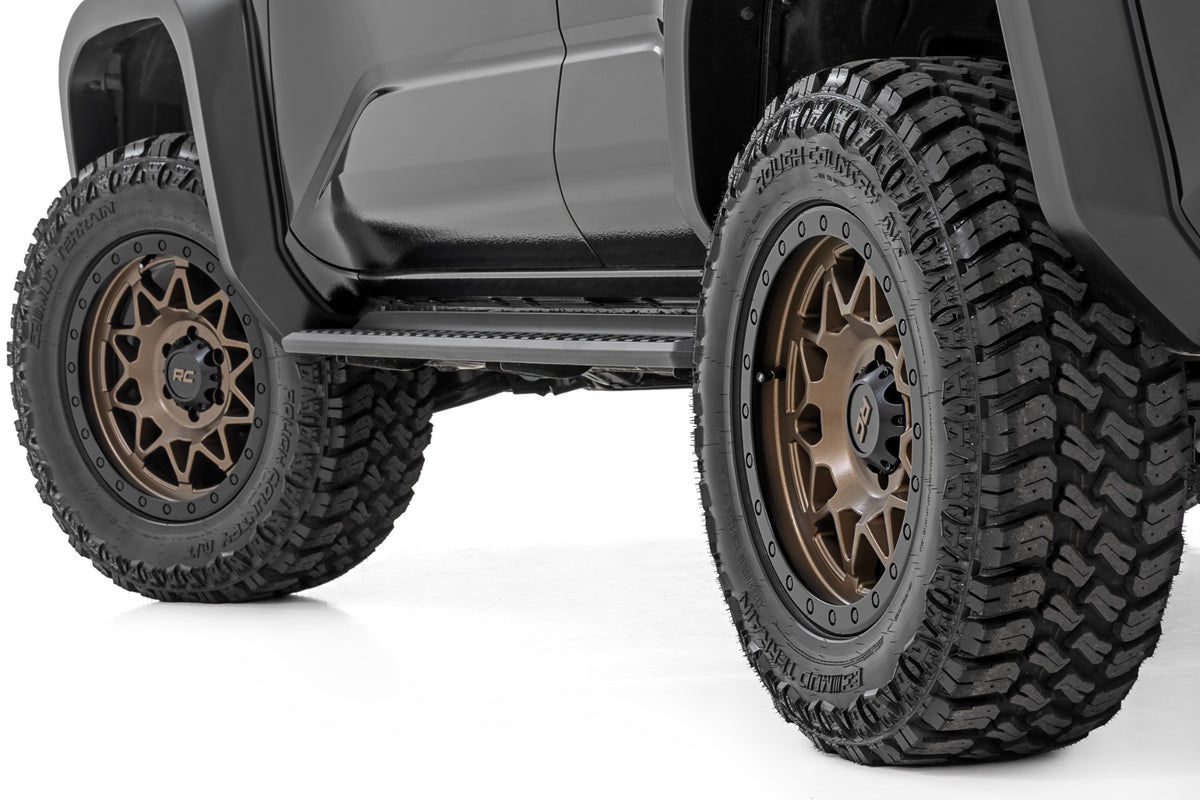 Rough Country 78 Series Wheel | Simulated Beadlock | Bronze/Black | 18x9 | 8x170 | 0mm