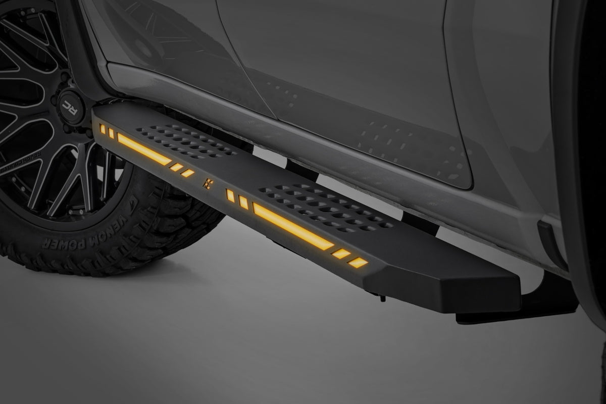 AC2 Running Boards | Amber/White | Crew Cab | Chevy/GMC 1500/2500HD/3500HD (19-26)