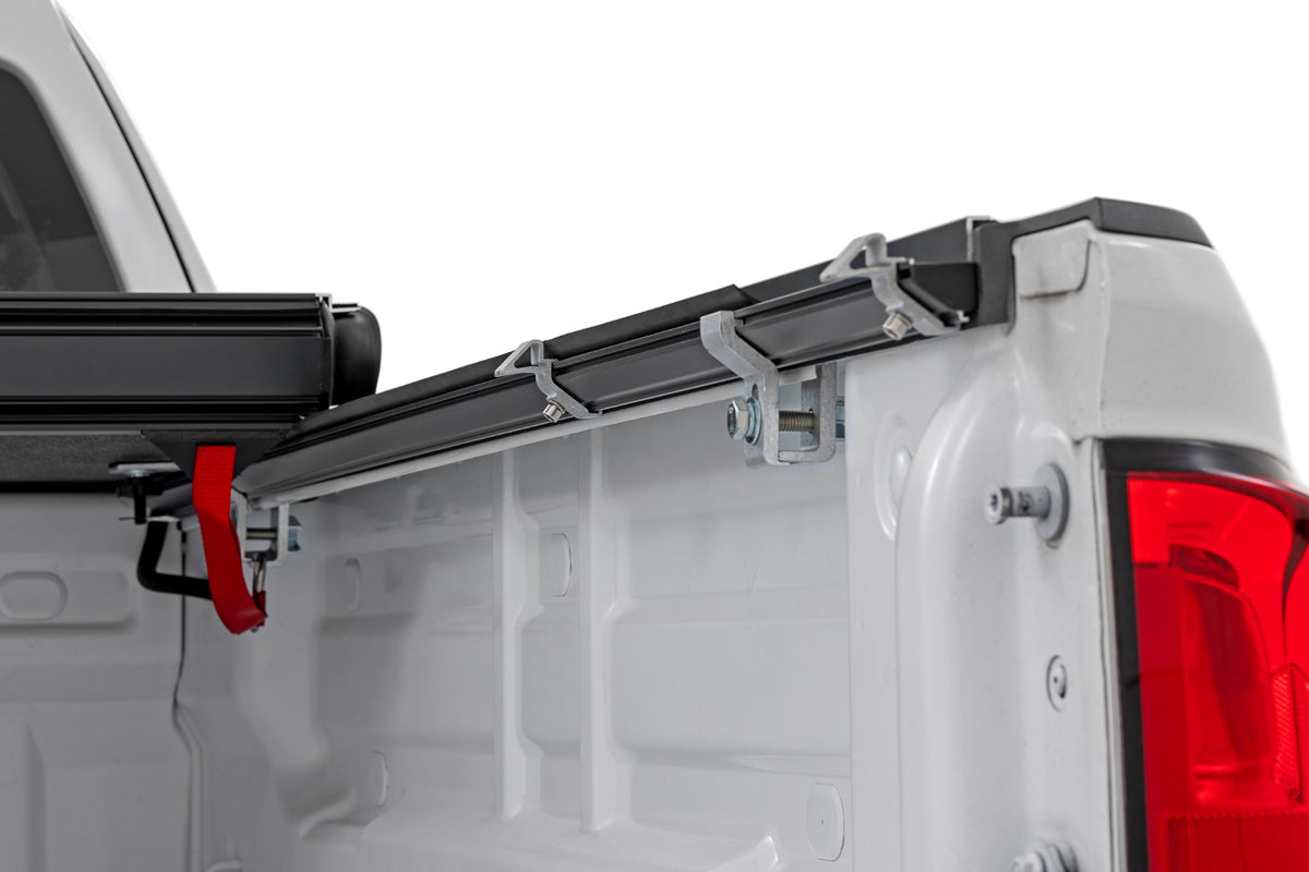 Hard Low Profile Bed Cover | 6' Bed | Chevy/GMC Canyon/Colorado (15-26)