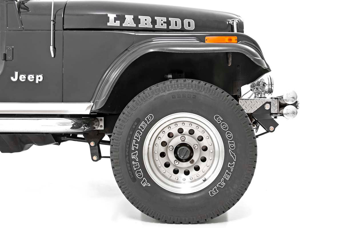 Front Shackle Reversal Kit | Jeep CJ5/CJ7 7 4WD (1976-1986)